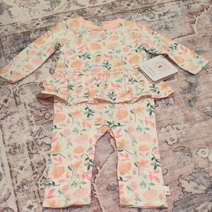Burt's Bees 0-3 Month Outfit